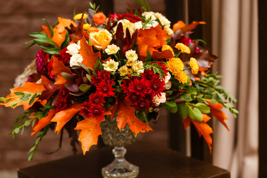 Fall flower bouquets are a great way to enhance your holidays!