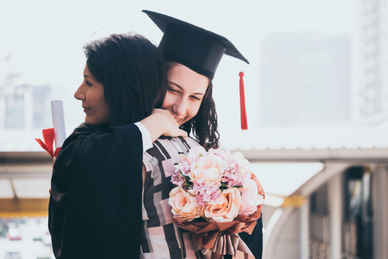 Thoughtful graduation flowers are a great way to celebrate such a huge accomplishment!